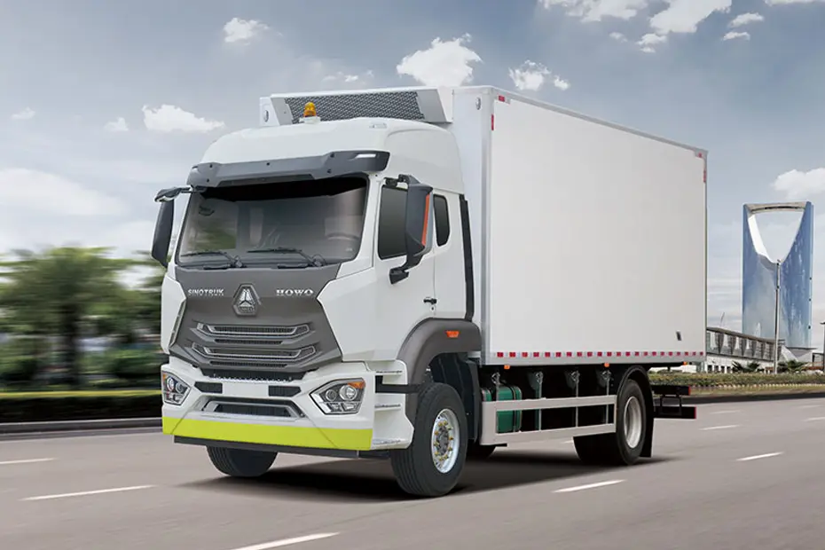 Howo NX Refrigerated Cargo Truck