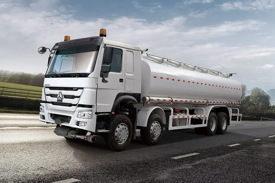 Sinotruk Howo 7 8×4 Water Tanker Truck