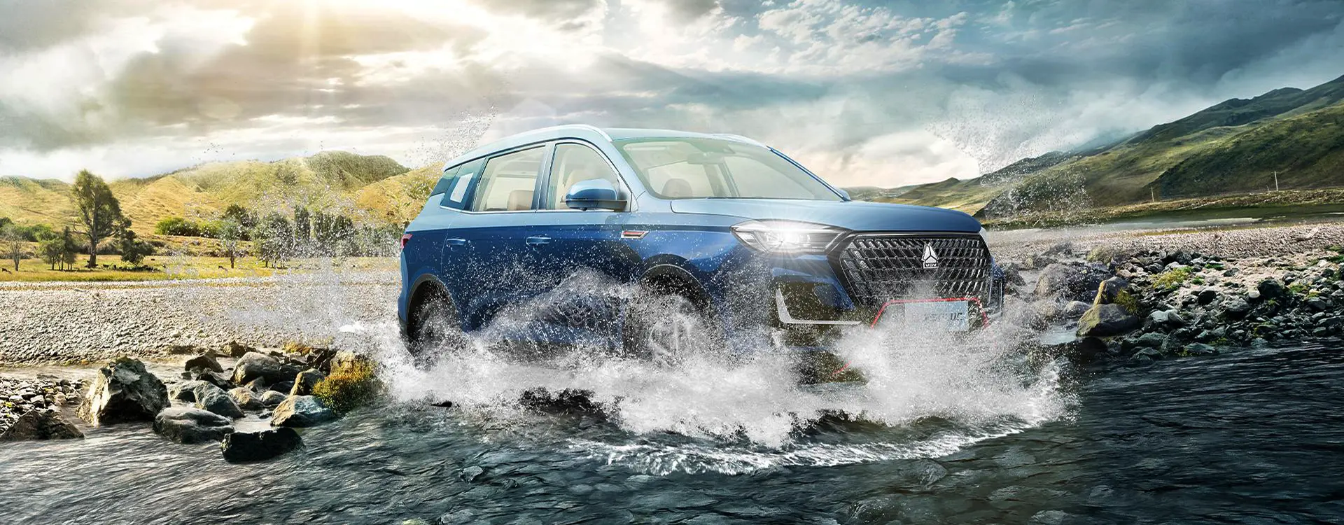 Sinotruk Suv U75plus (6)