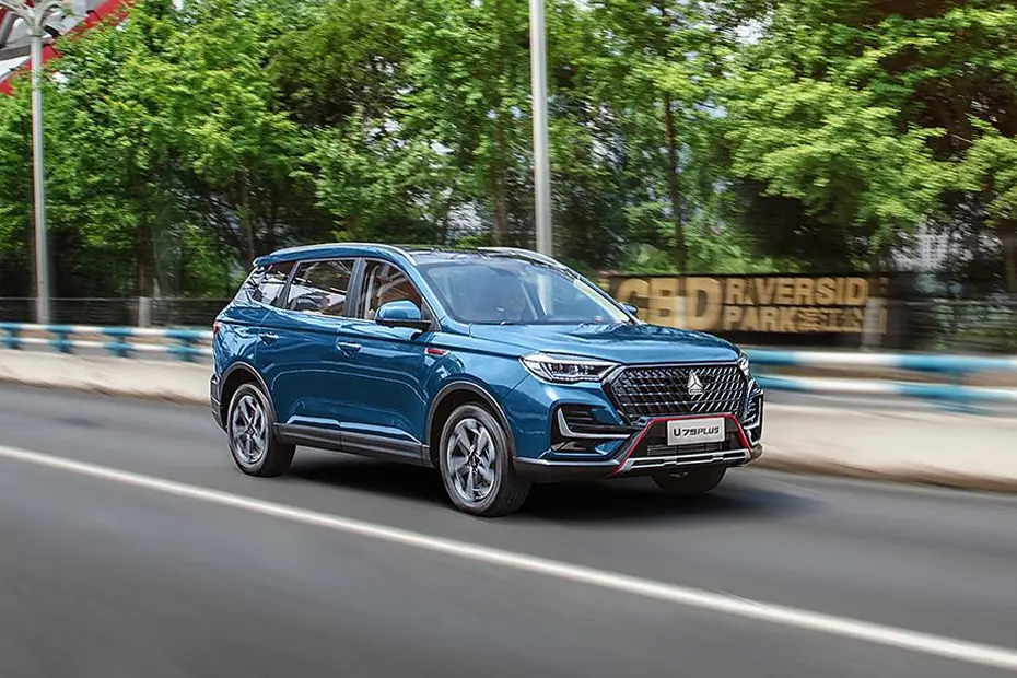 Sinotruk Suv U75plus-8