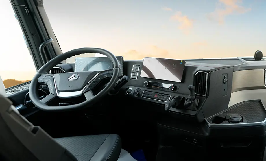 Sitrak C9H 540hp 6×4 tractor head-2